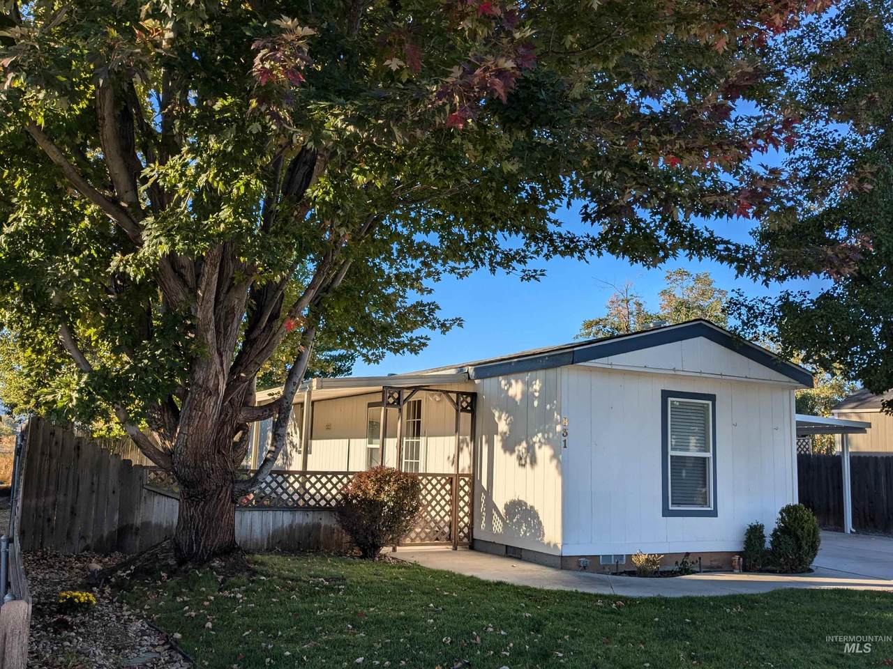 831 Liberty Lane - Photo 1