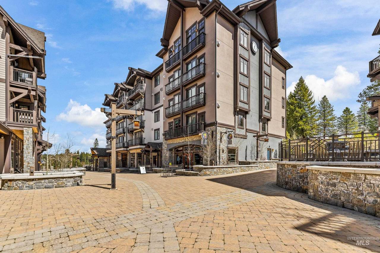 720 Village Drive - Photo 1