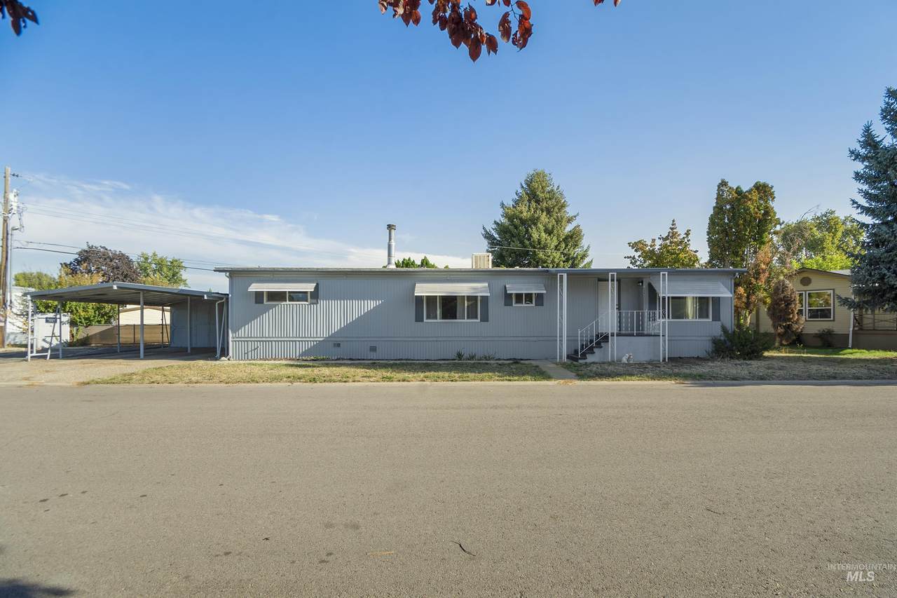 10642 W Macaw Ln - Photo 1