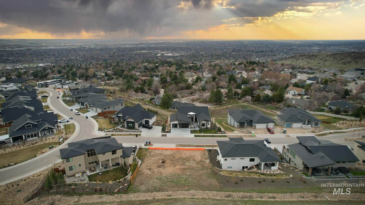 3540 Asteroid Dr. - Photo 1