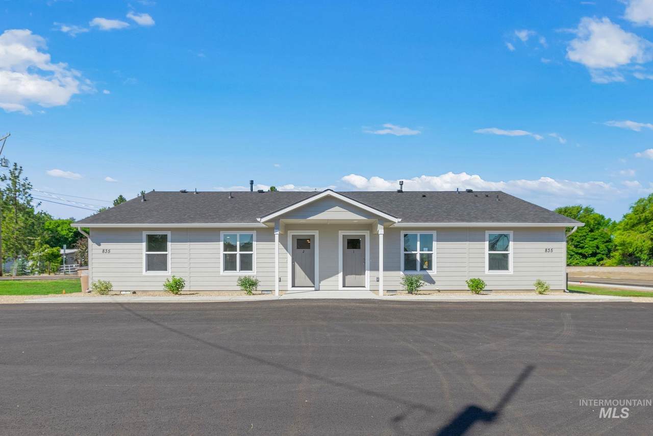 835 Main Street - Photo 1