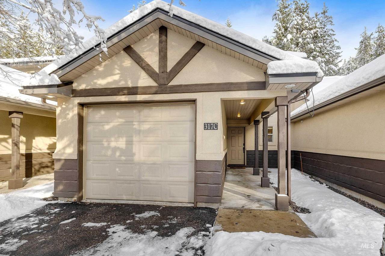 317 N Mission St - Photo 1