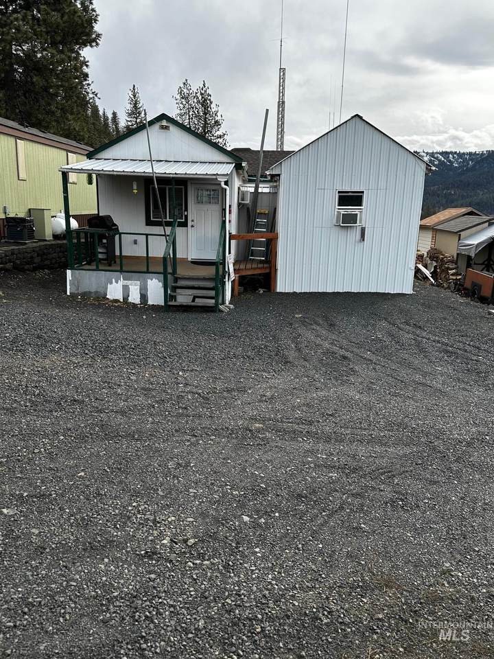 110 Chief Lawyer Street - Photo 1