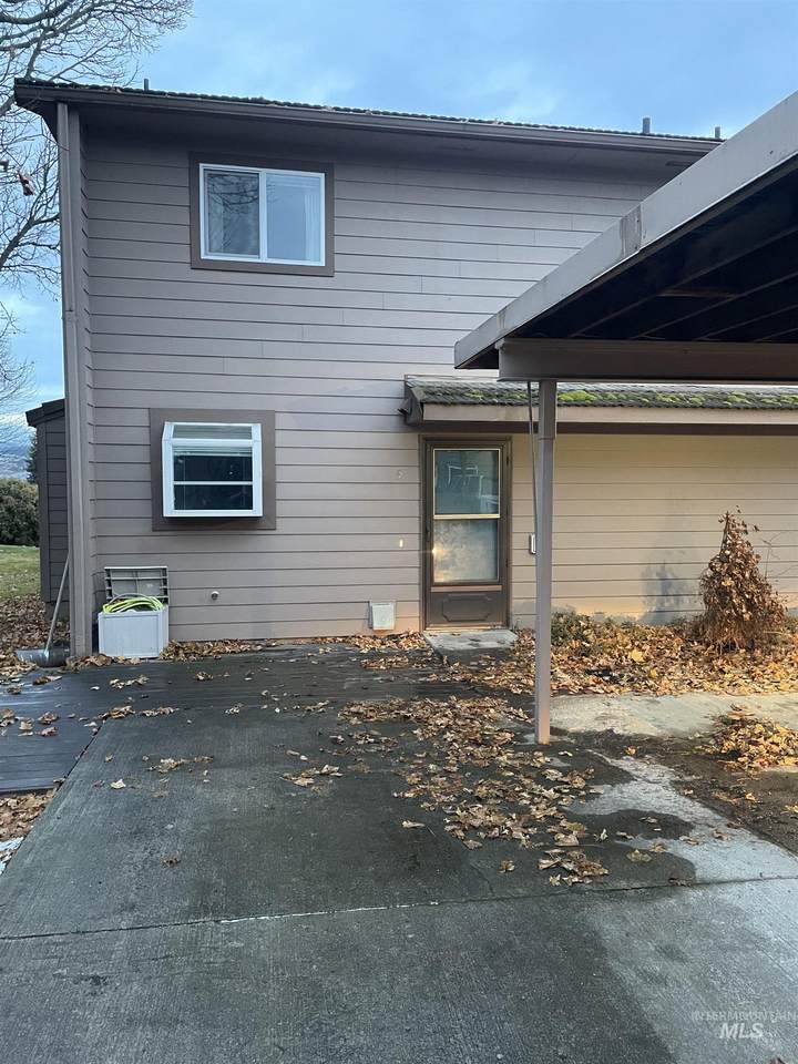 605 Indian Hills Dr. - Photo 1