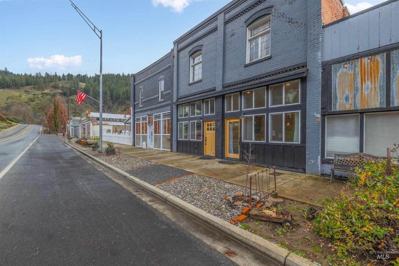 803 Main St - Photo 1