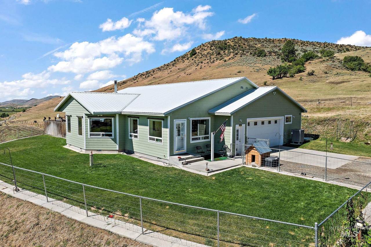 22625 Baldwin Ln - Photo 1