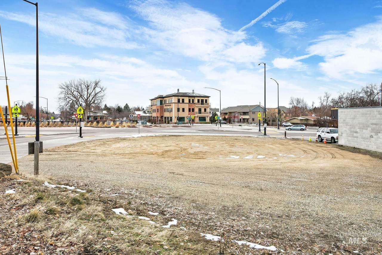 3600 W Hill Road - Photo 1