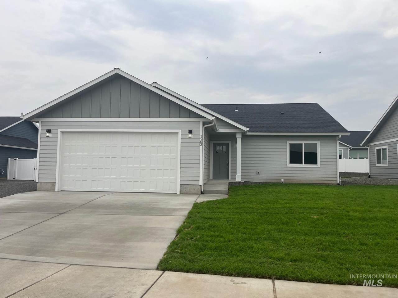 1733 Yellowstone Court - Photo 1