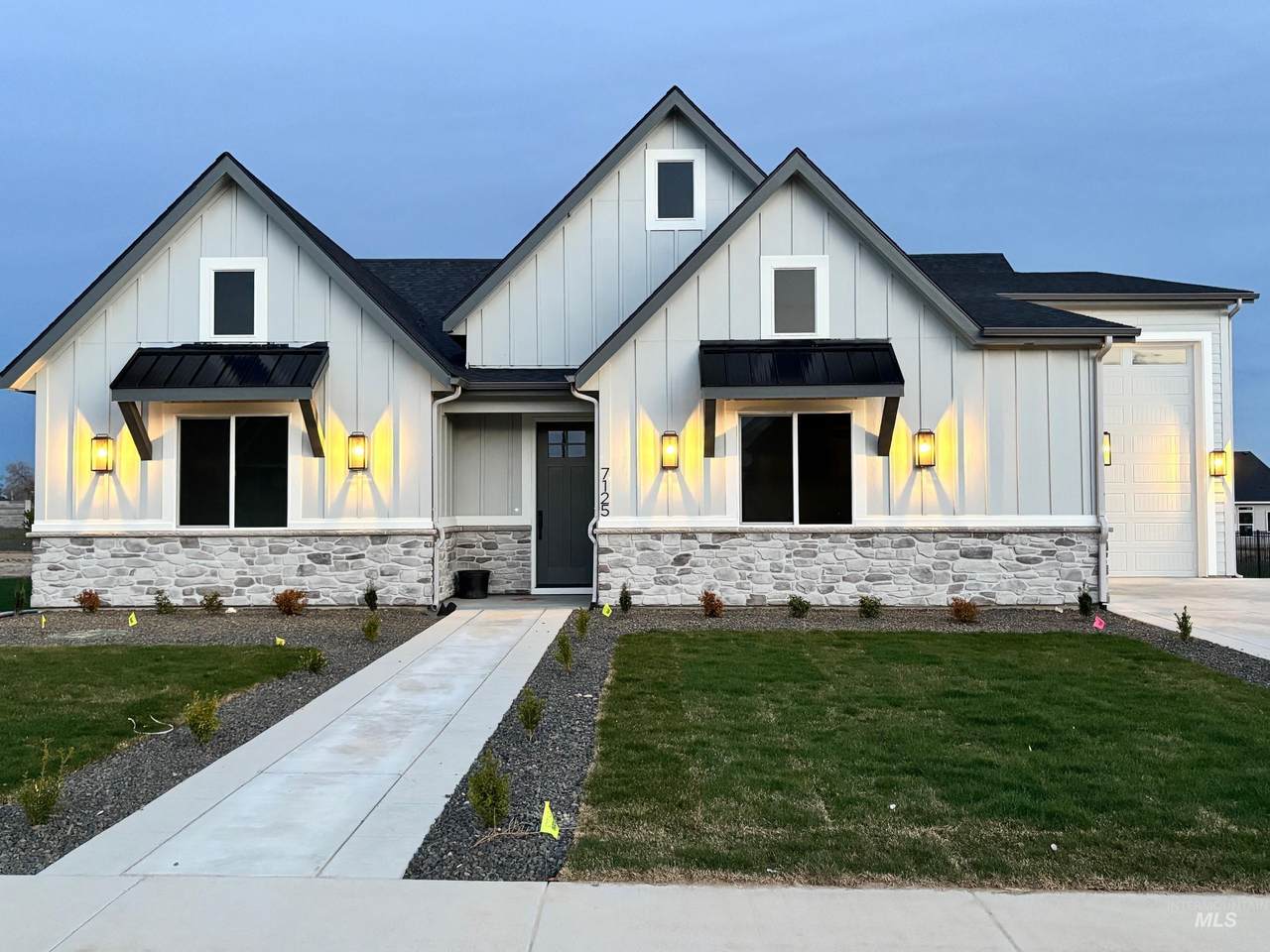 7125 Osprey Estates Drive - Photo 1