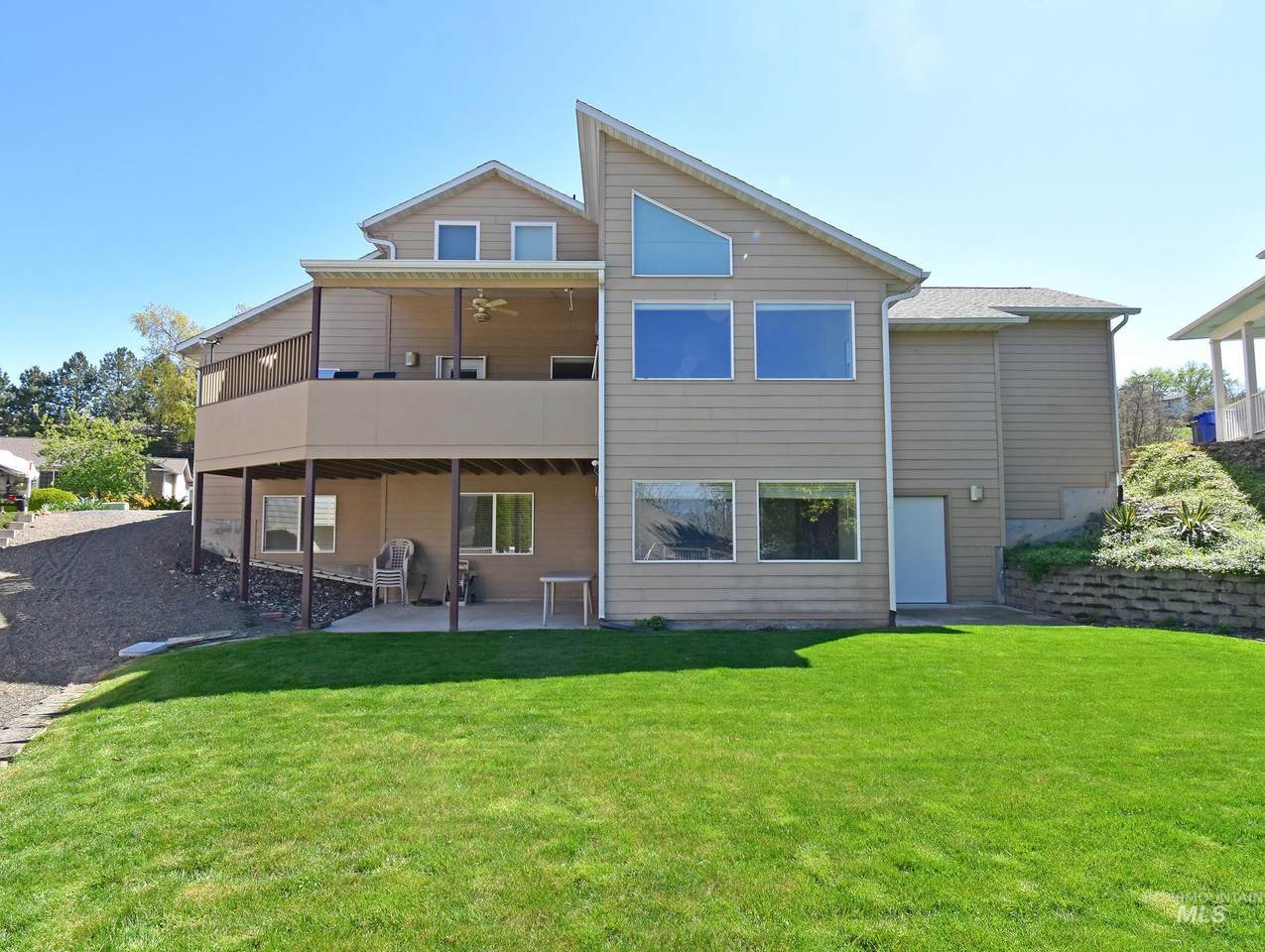 2144 13th Street - Photo 1