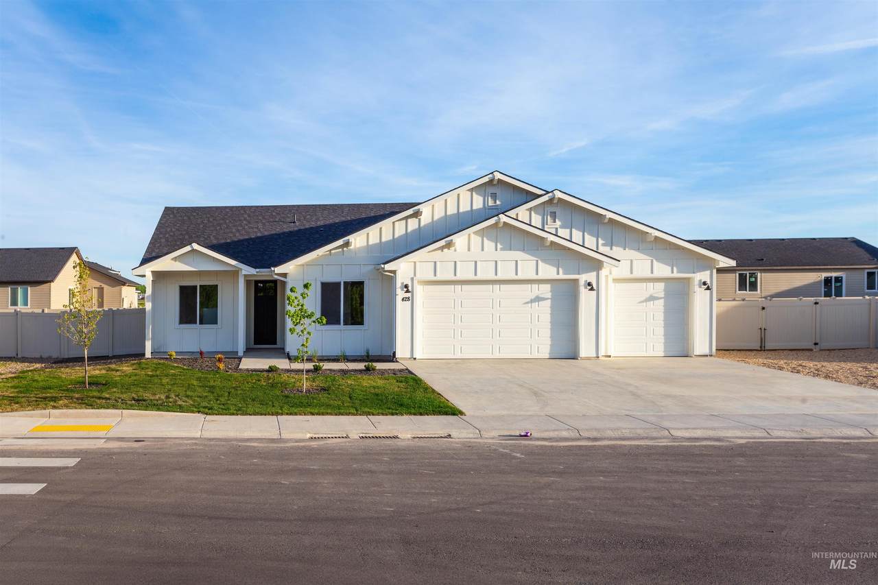 502 Farm Creek Avenue - Photo 1