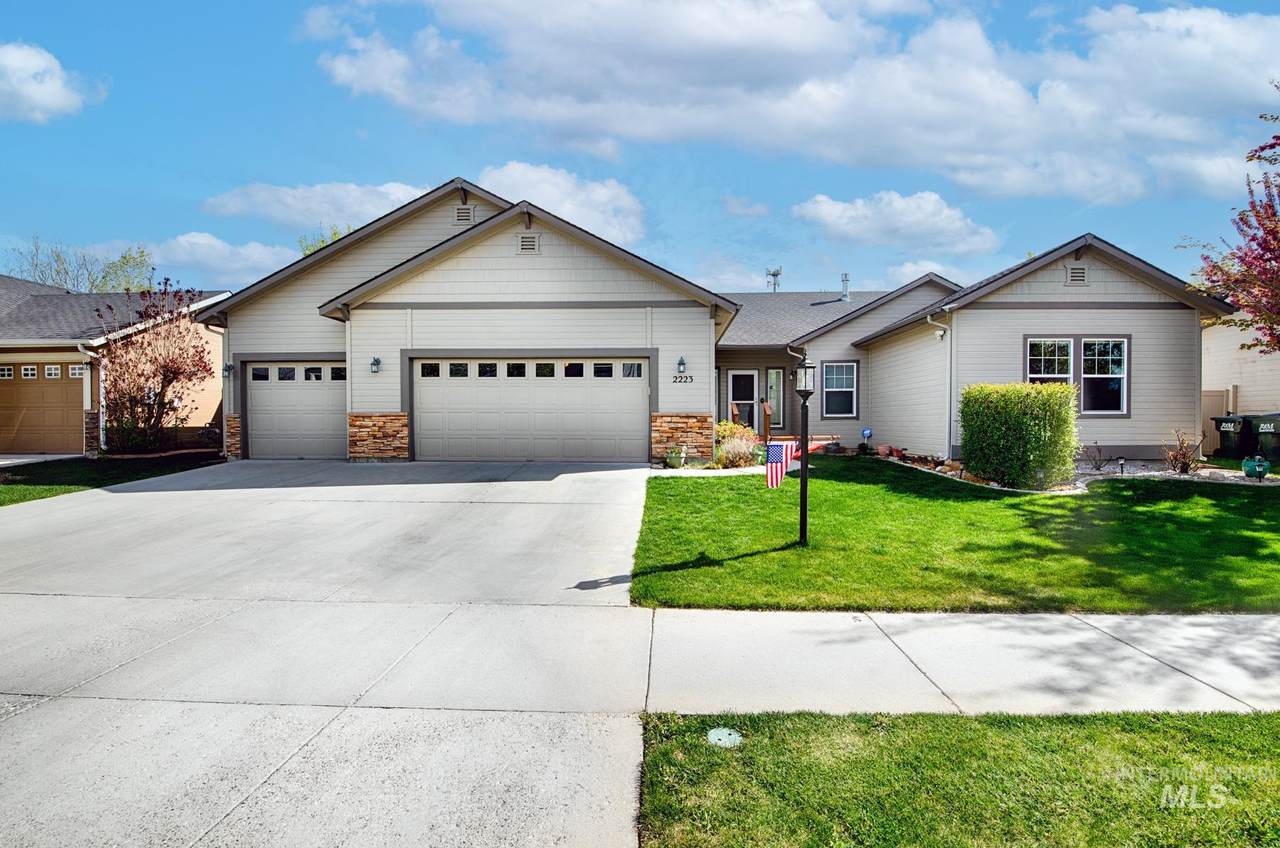 2223 Caliret St. - Photo 1