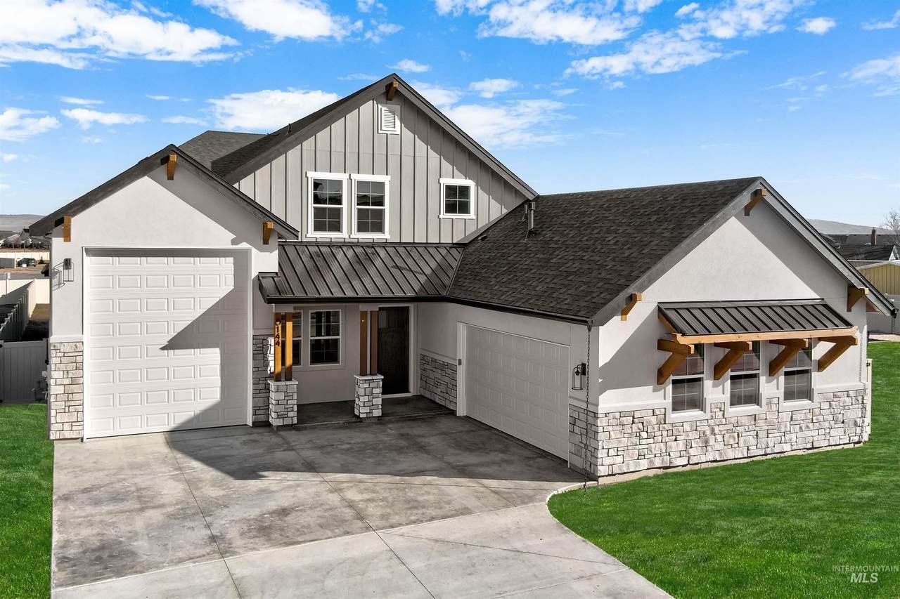21780 Appaloosa Ave - Photo 1