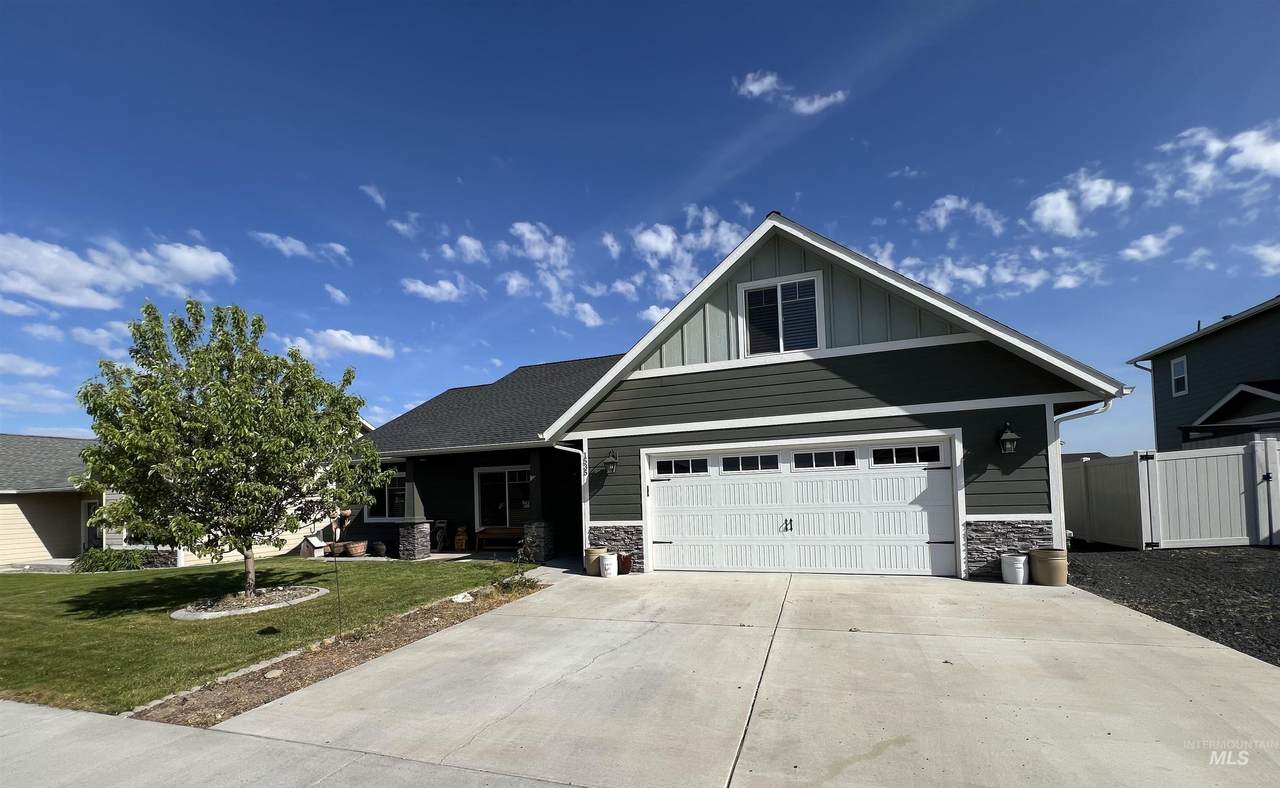 1535 Eastview Court - Photo 1