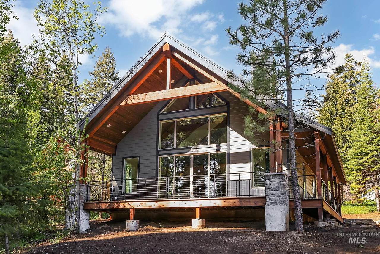 1 Caribou Parkway - Photo 1