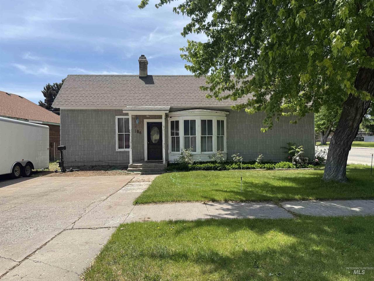 104 B Street - Photo 1