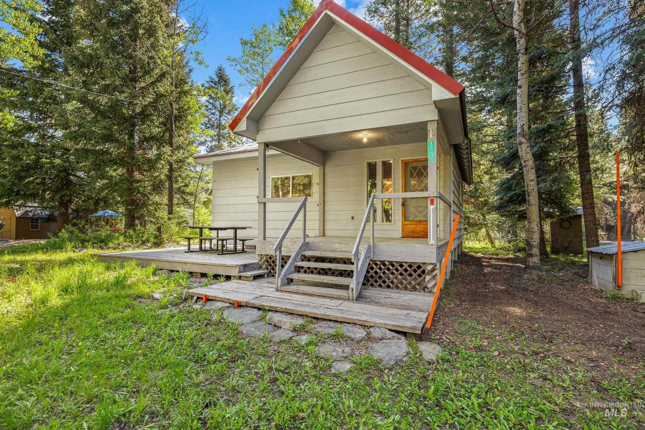 1718 Warren Wagon Rd. - Photo 1