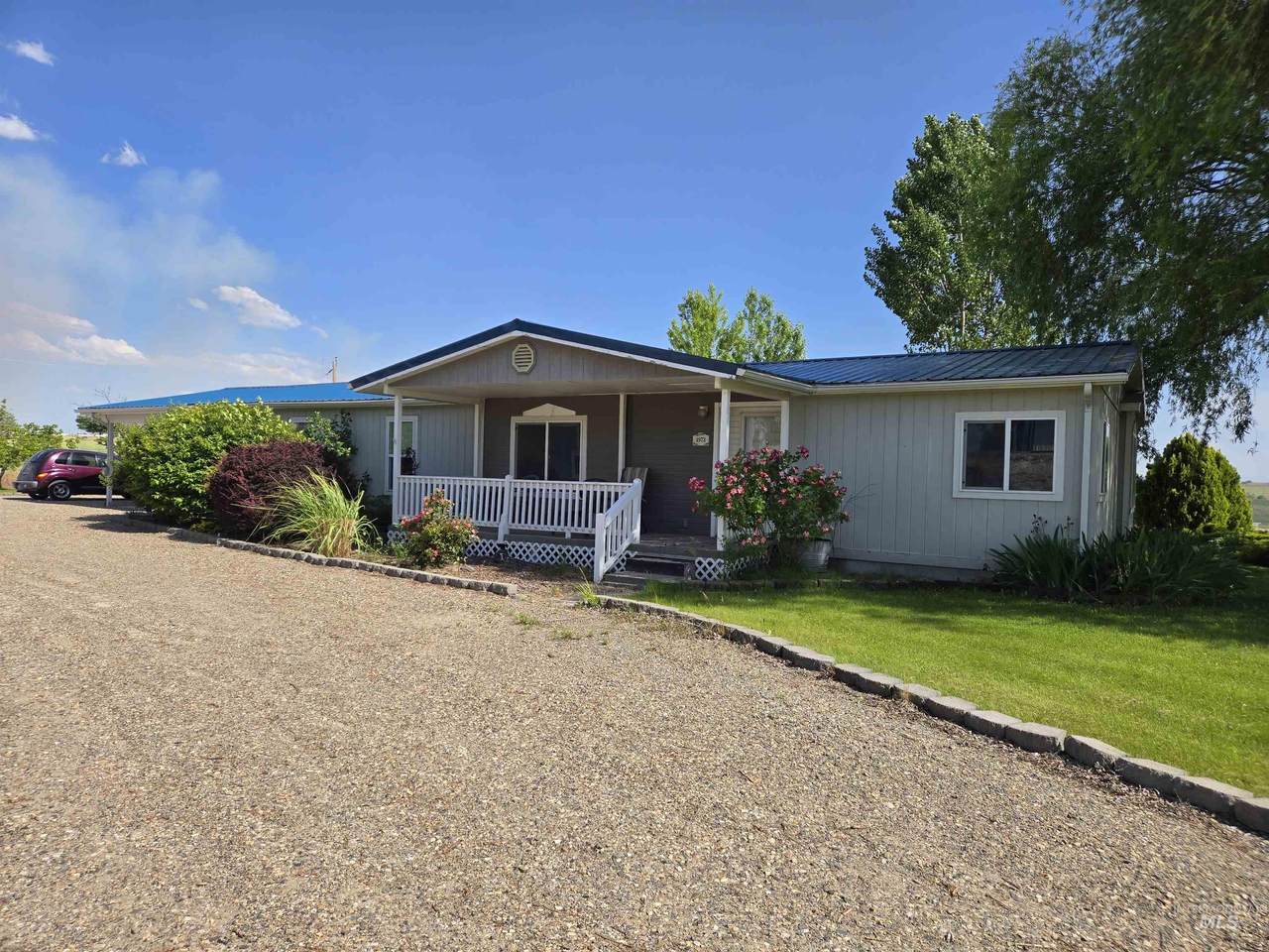 4973 Center Ln. - Photo 1