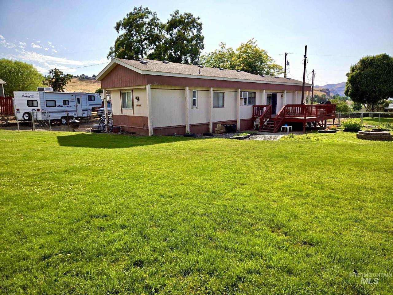 1035 16th St - Photo 1