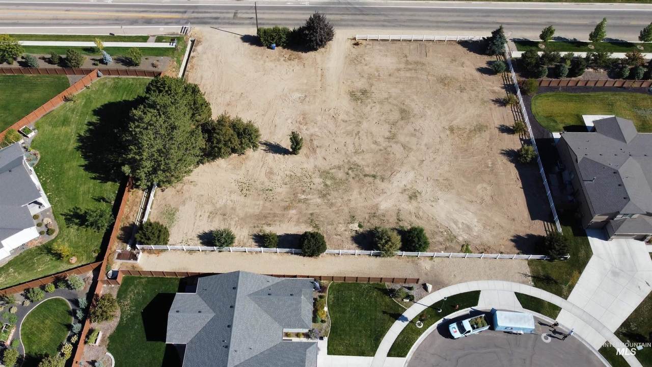 2225 Lanewood - Photo 1
