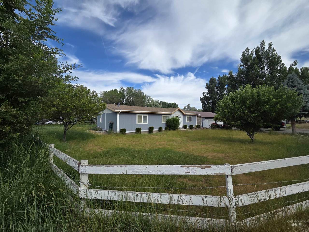 40 483 W - Photo 1