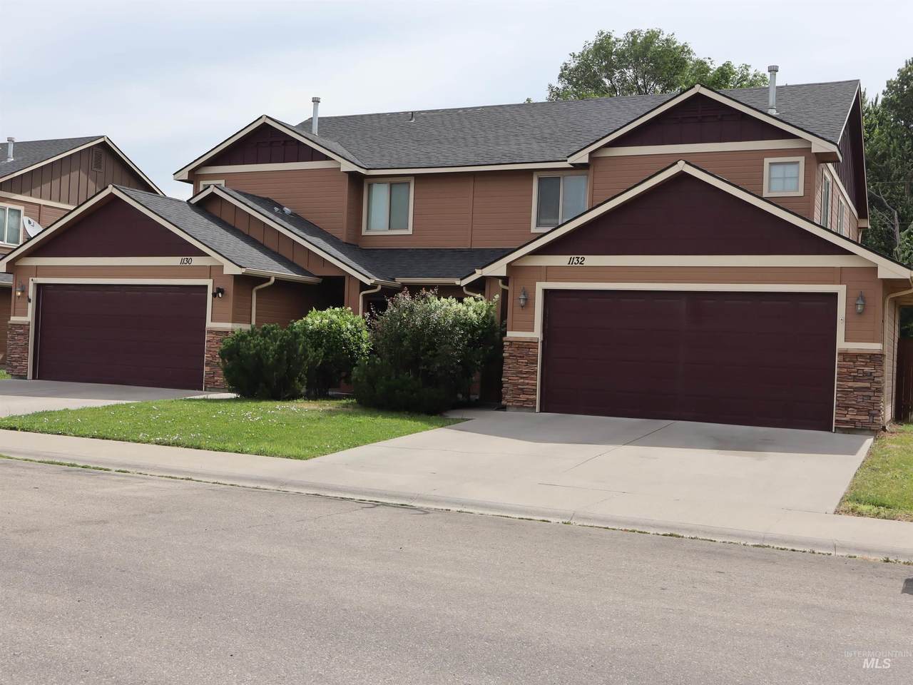 1130-1132 Mayflower - Photo 1