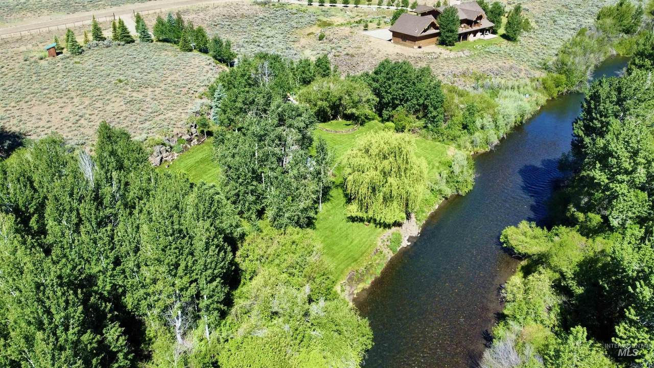 900 Little Wood Reservoir Rd - Photo 1