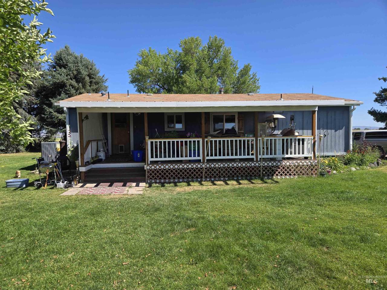 1697 1600 South - Photo 1