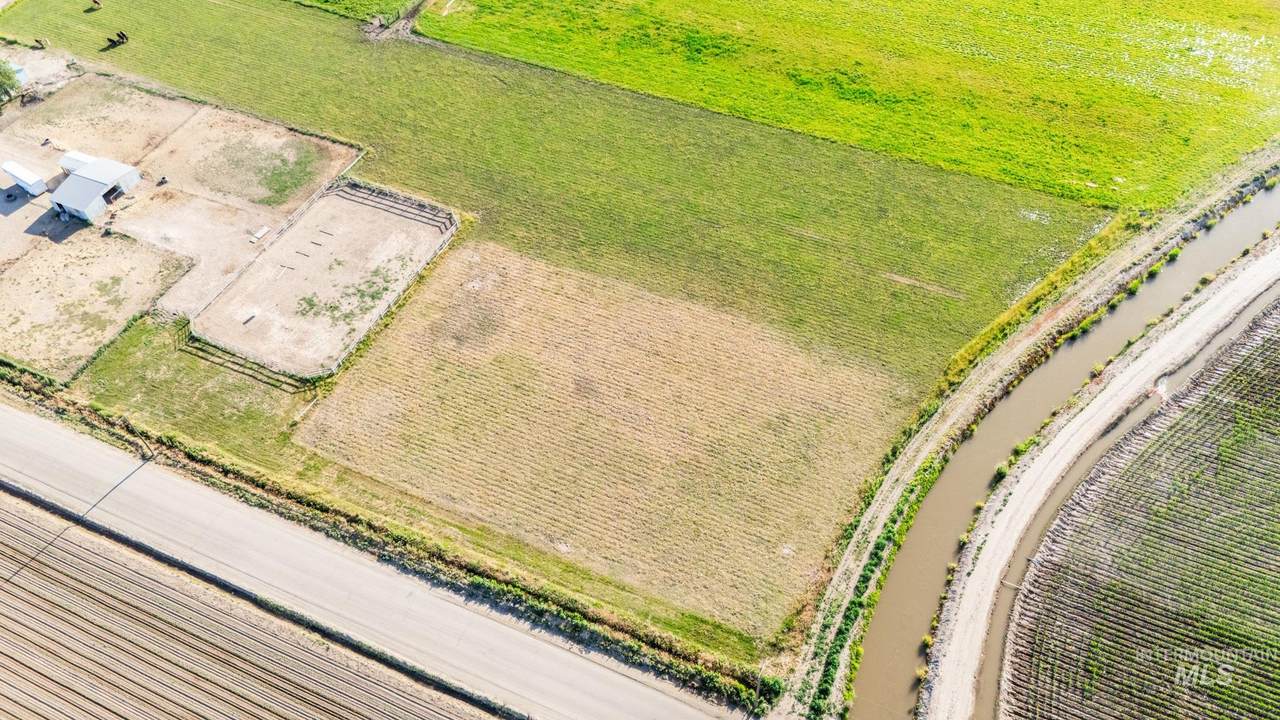 2986 1st Ave Lot B - Photo 1