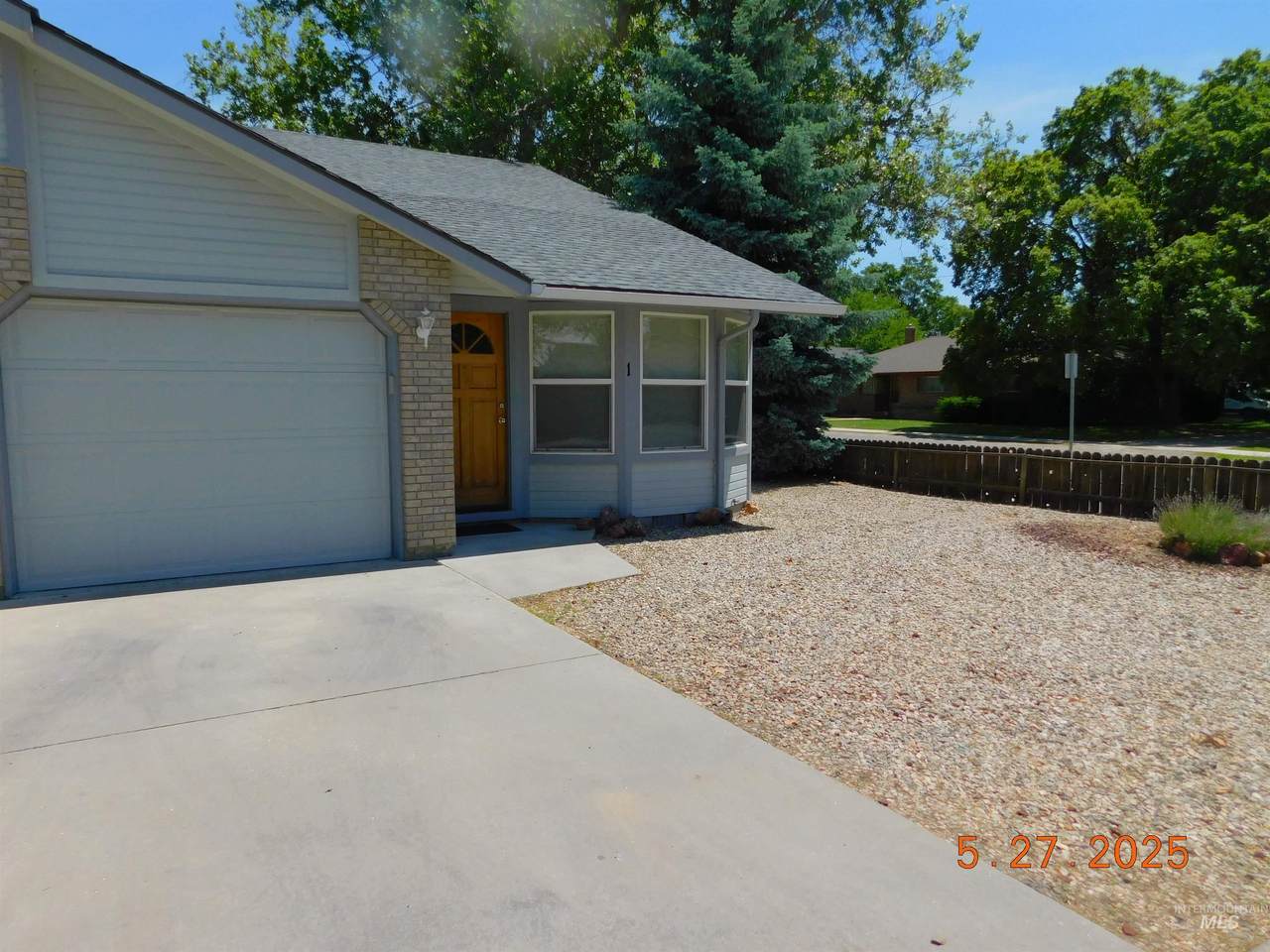 804 Main Street - Photo 1