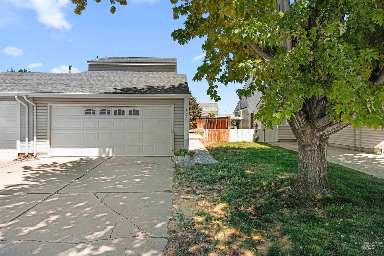 732 Barrett St - Photo 1