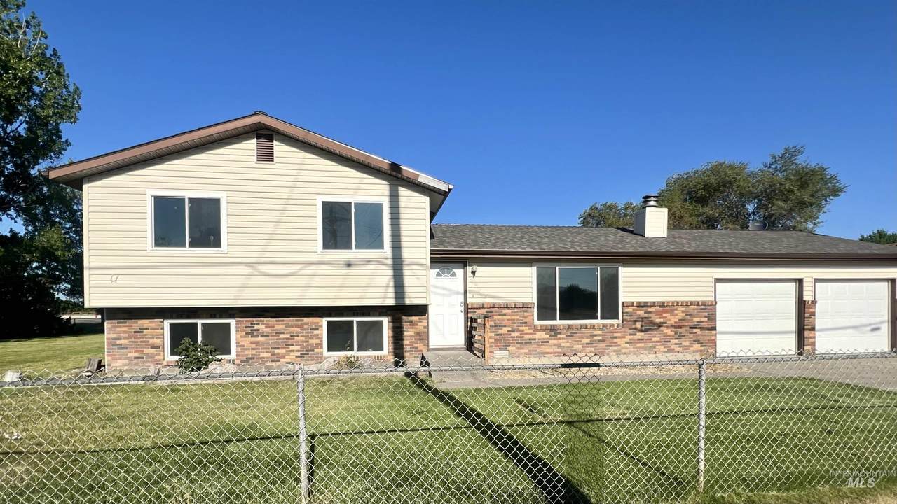 2345 3rd E - Photo 1