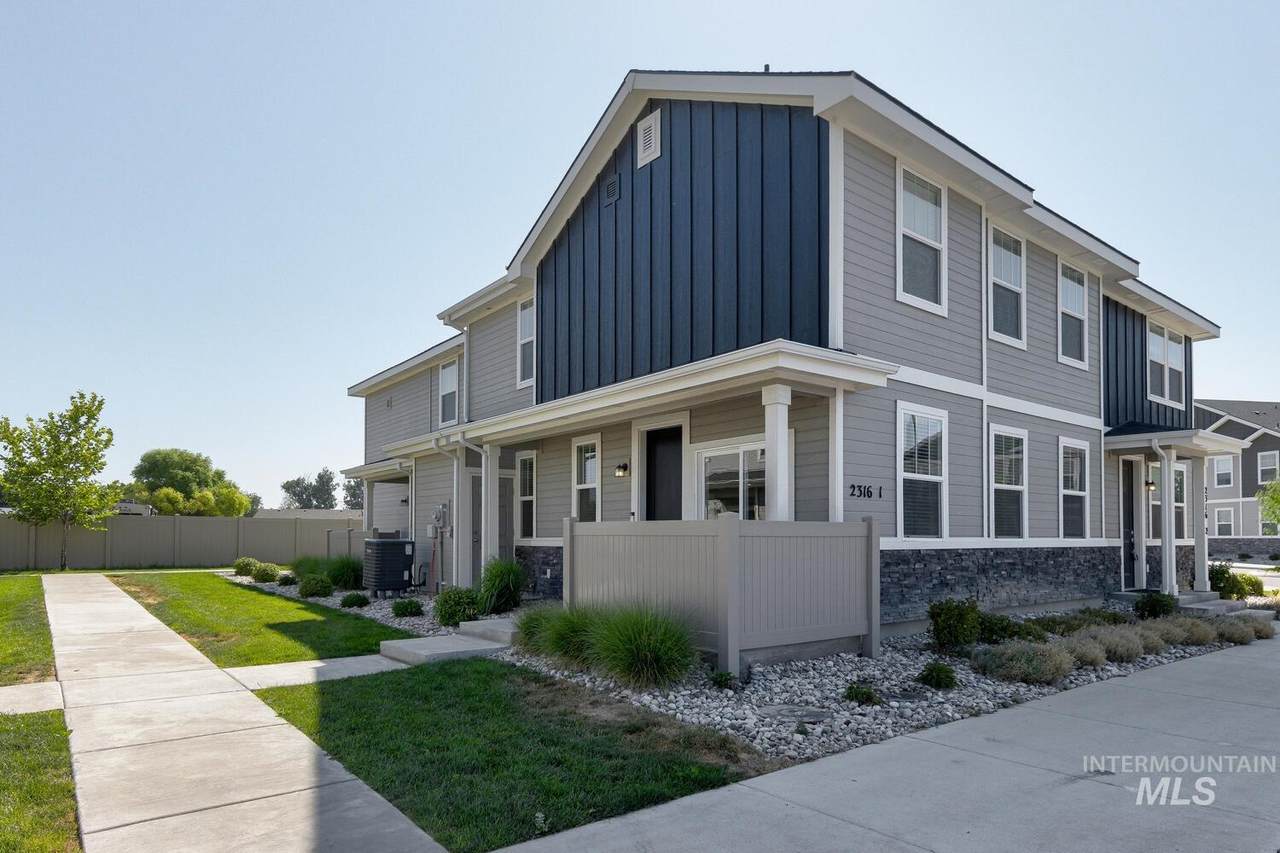 2316 Spice Loop - Photo 1
