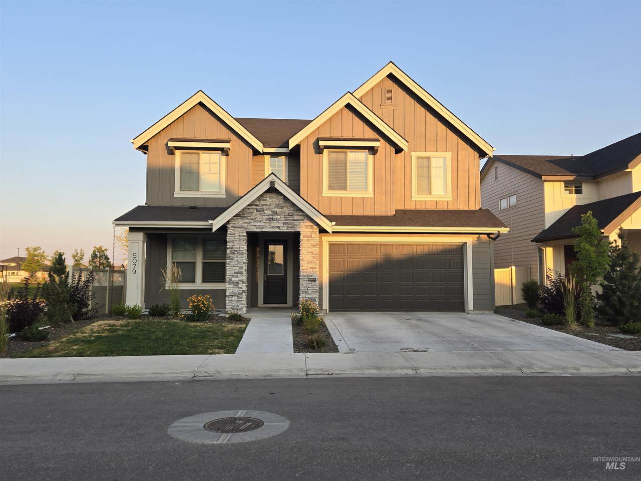 5079 Brody - Photo 1