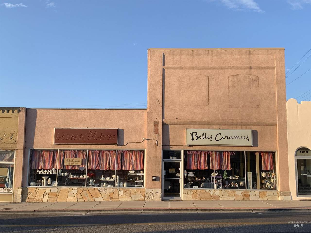 114 Broadway Ave N - Photo 1