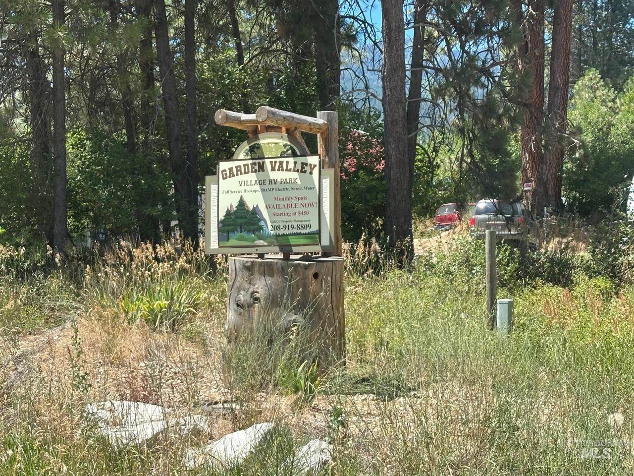 422 Middlefork Rd. - Photo 1