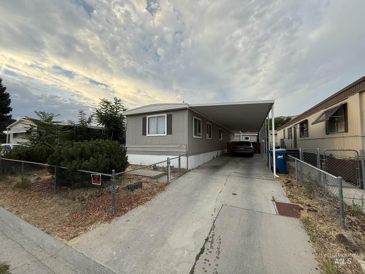 3535 Kingsland Way - Photo 1