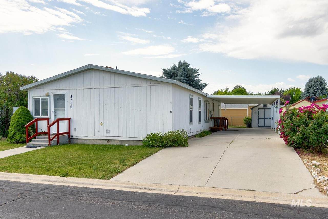 2710 Golden Rod Ln - Photo 1