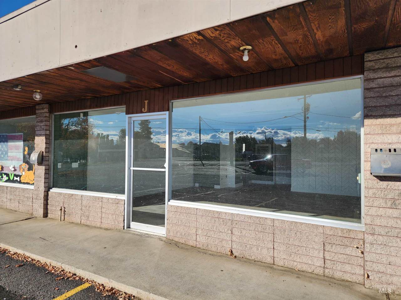 145 Thain Rd. - Photo 1