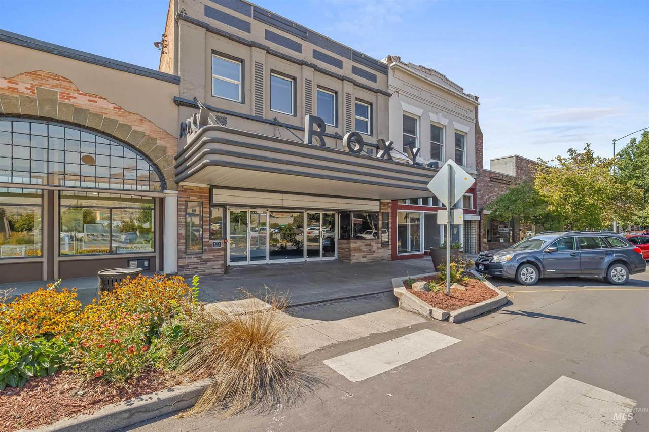 714 Main Street - Photo 1