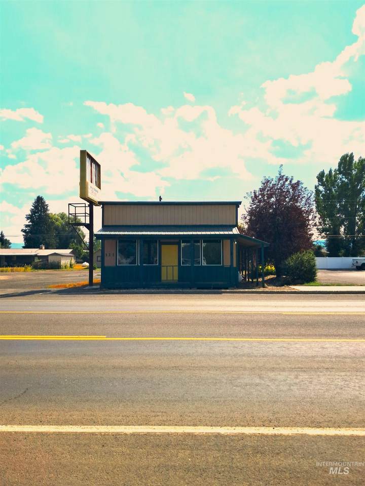 321 Virginia Street - Photo 1