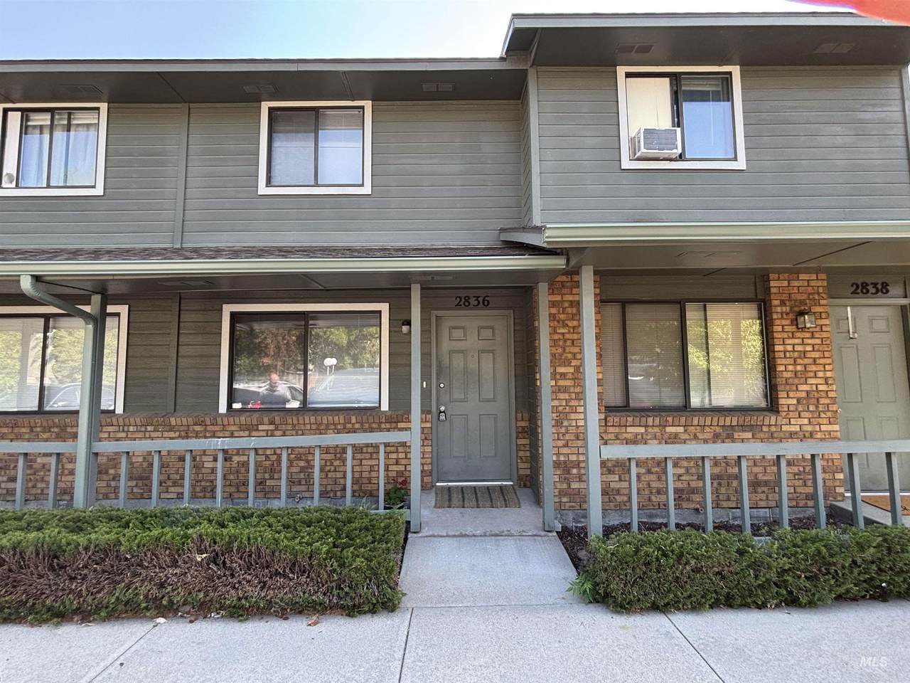 2836 Abbs - Photo 1
