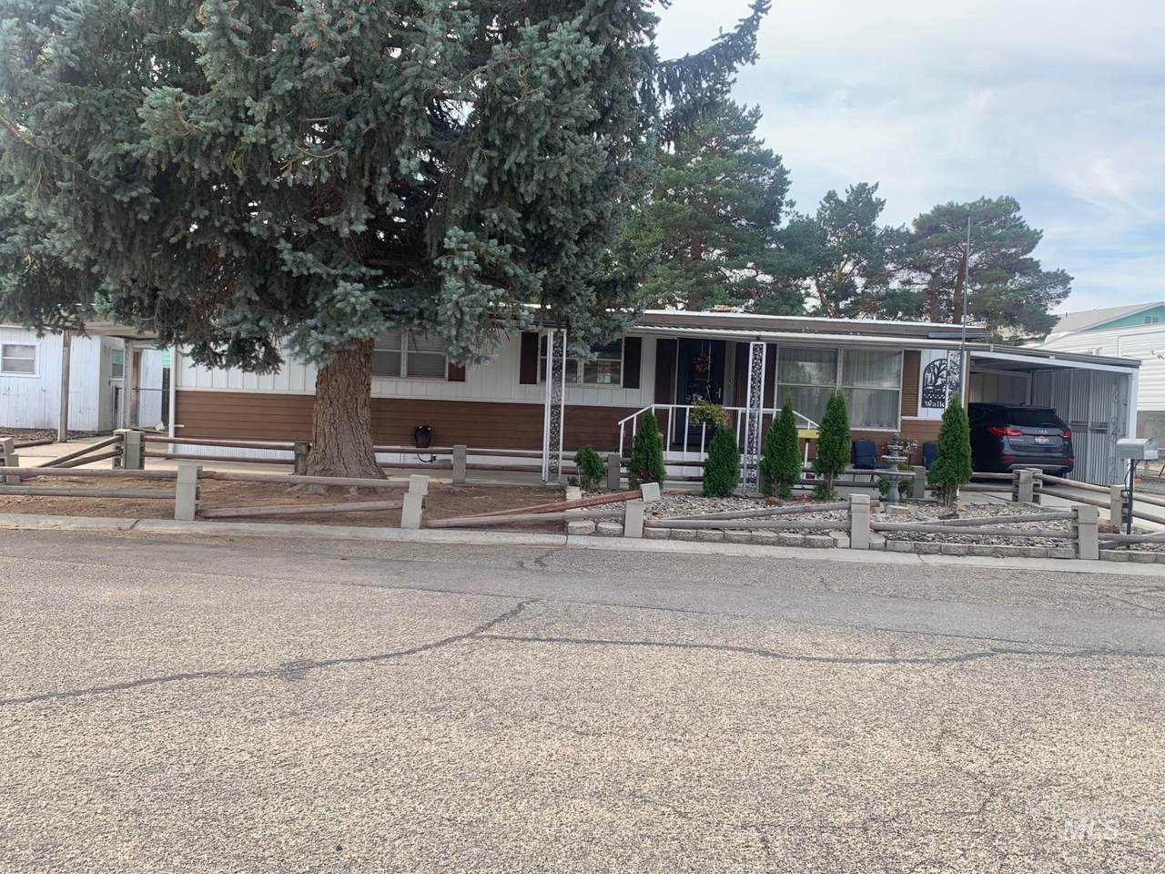 38 Rose Circle - Photo 1