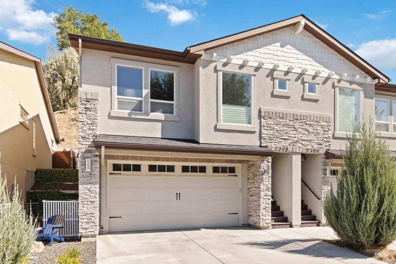 2308 Hill Terrace - Photo 1