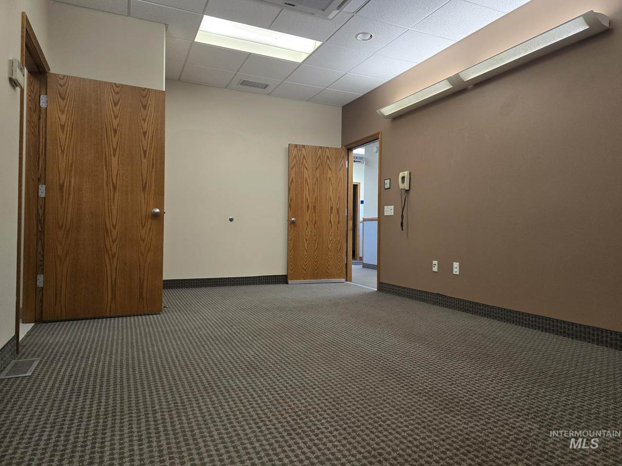 414 Shoup Ave. W. - Photo 1