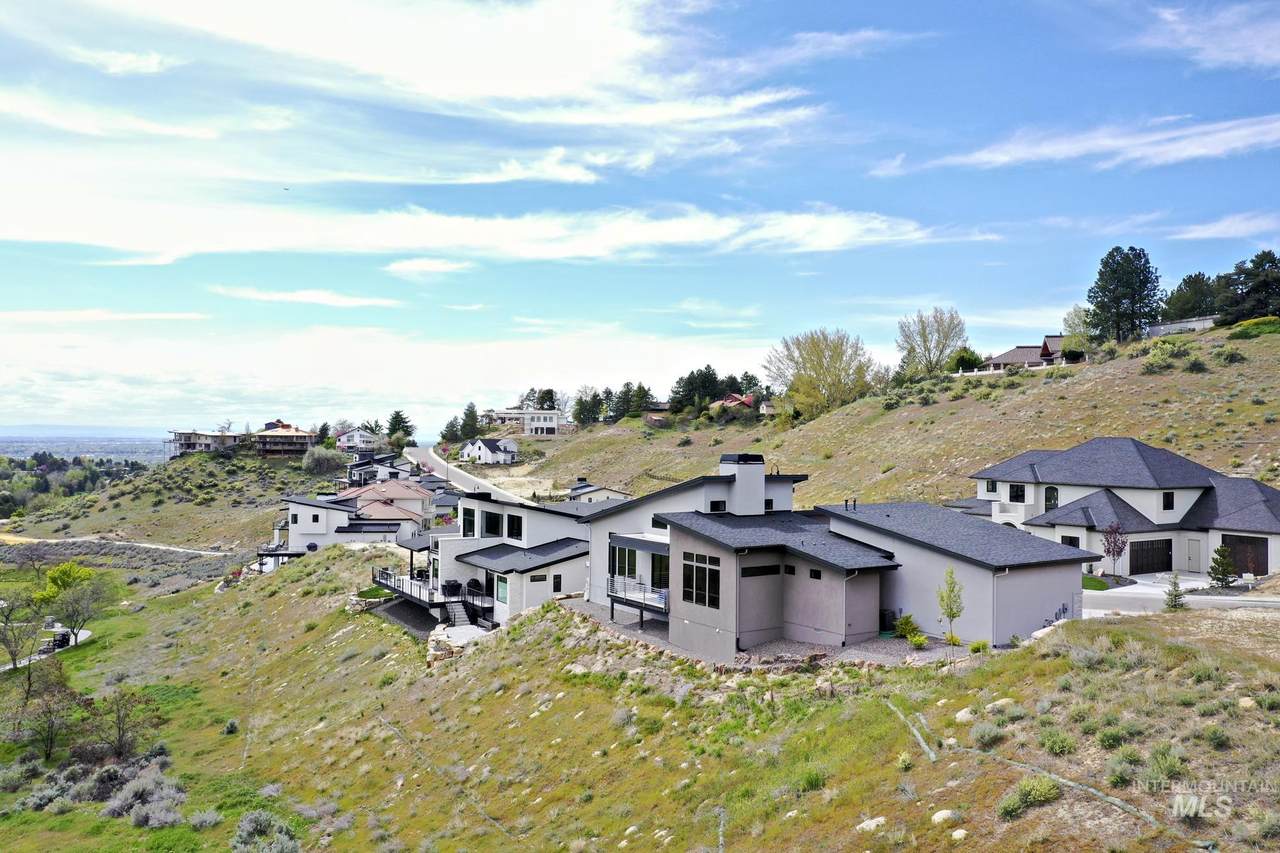 1281 Chardie Road - Photo 1