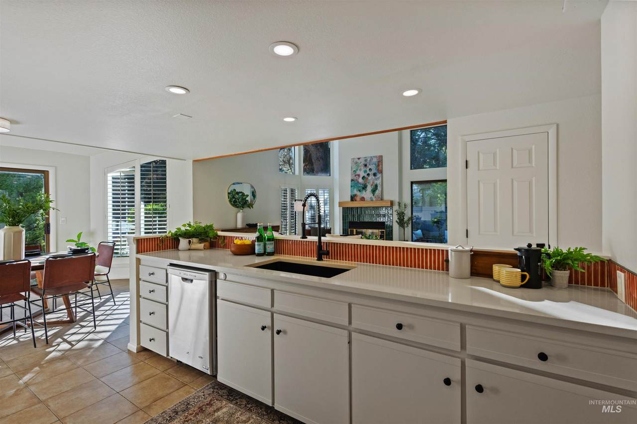 1993 S. Wood Duck Lane - Photo 1