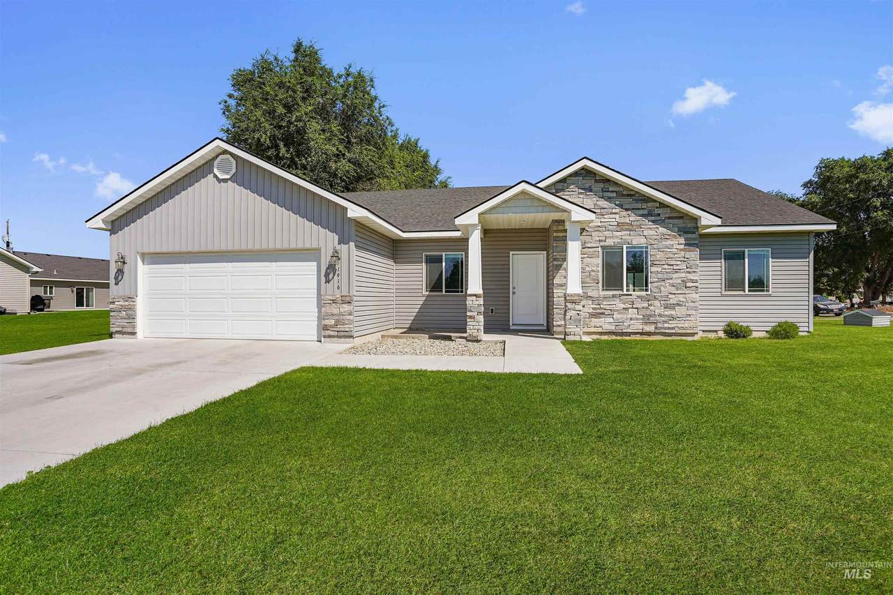 1916 and 1932 14th Drive - Photo 1