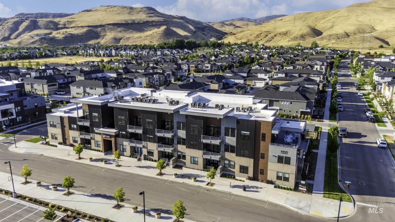 4340 Haystack St - Photo 1