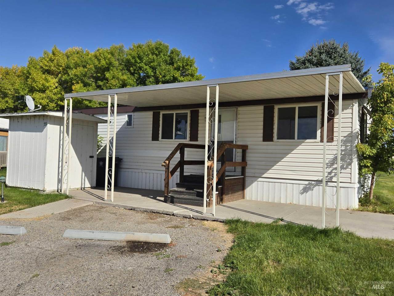 198 South Hills Rd - Photo 1